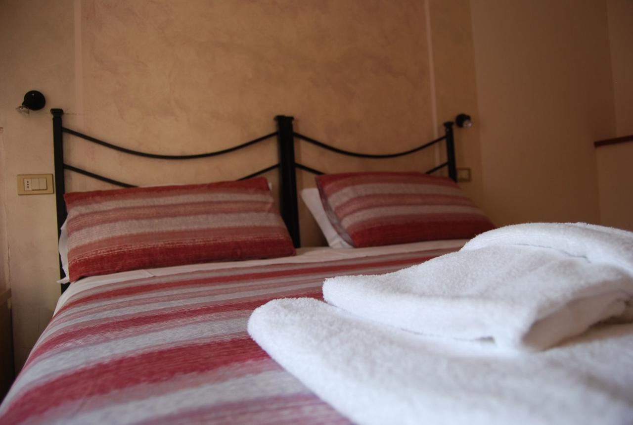 Hotel Iscla 埃多洛 外观 照片